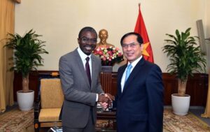 Phó Thủ tướng Bùi Thanh Sơn tiếp Giám đốc UNESCO thúc đẩy hợp tác bảo tồn di sản văn hóa